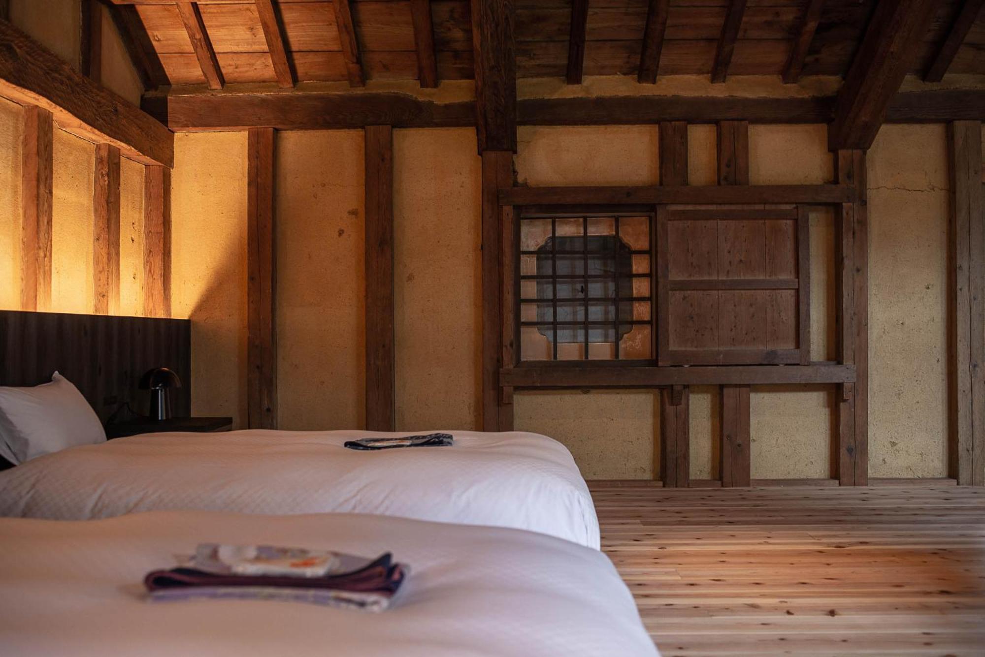Nipponia Hotel Ozu Castle Town Esterno foto