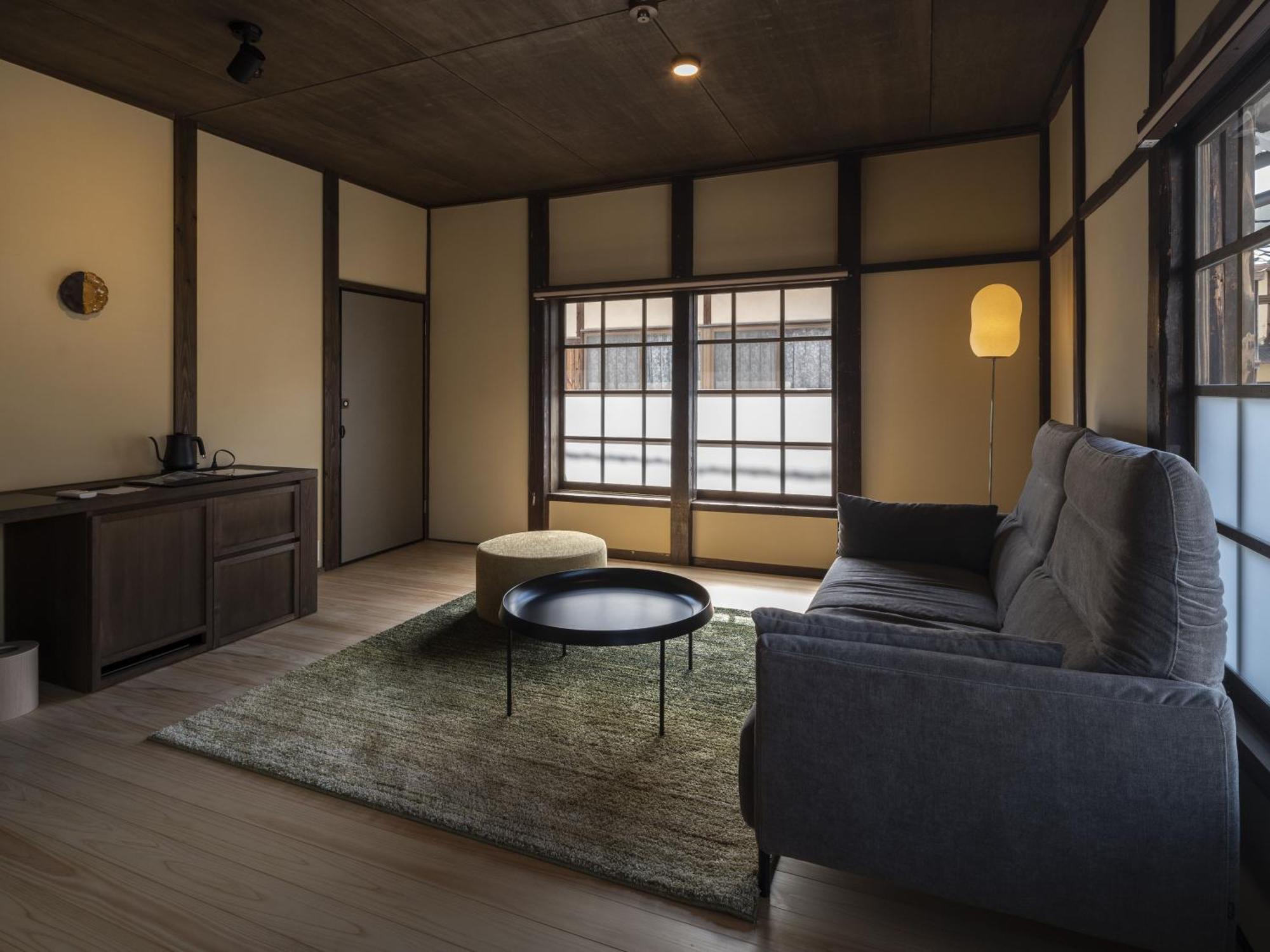 Nipponia Hotel Ozu Castle Town Esterno foto