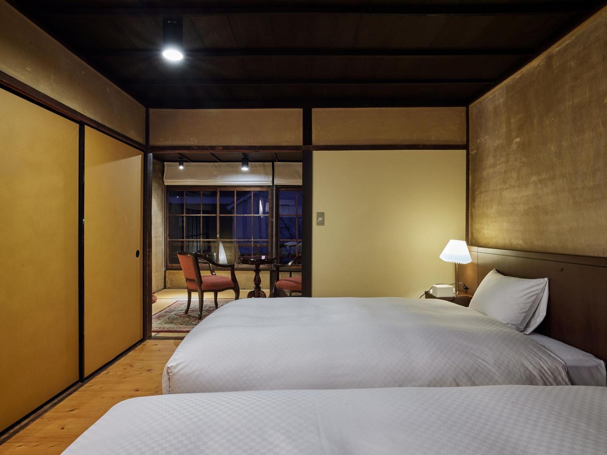 Nipponia Hotel Ozu Castle Town Esterno foto