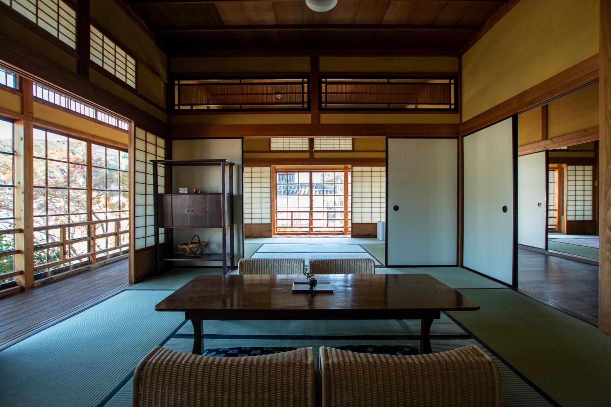 Nipponia Hotel Ozu Castle Town Esterno foto
