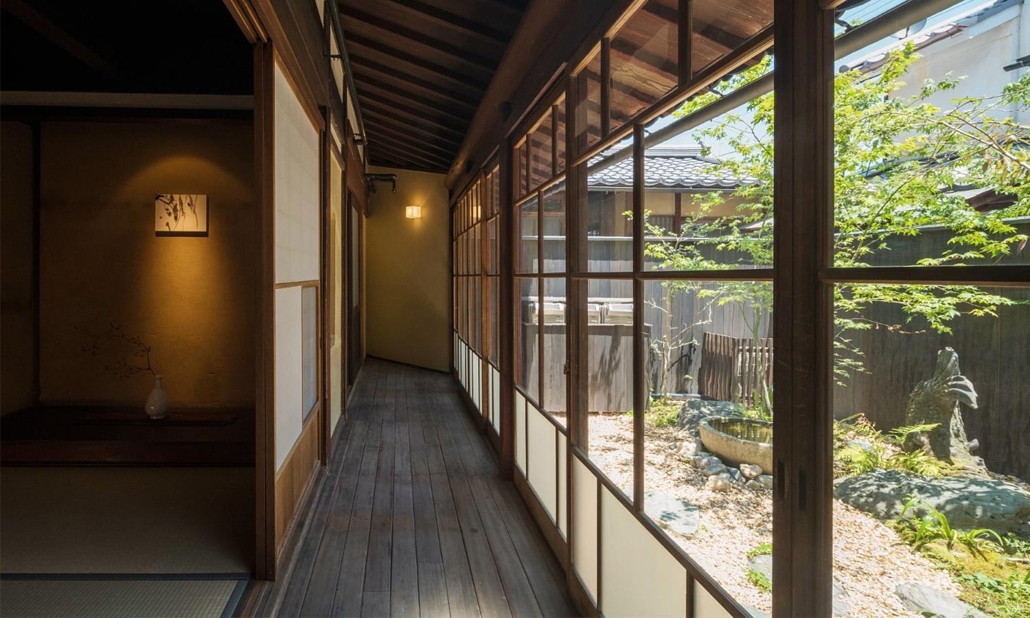 Nipponia Hotel Ozu Castle Town Esterno foto